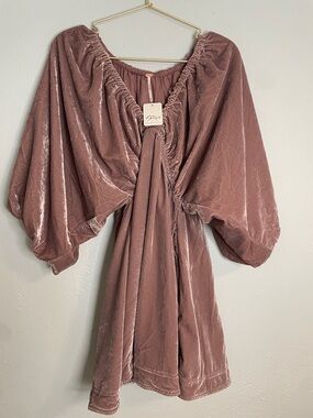 Free People Portia Velvet Puff Sleeve Mini Dress in Mauve